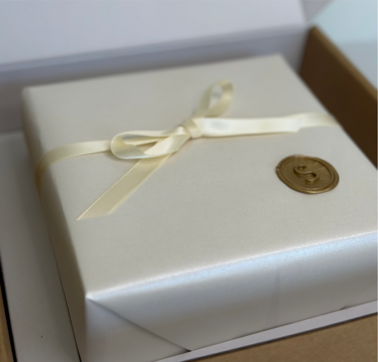 GIFT WRAP